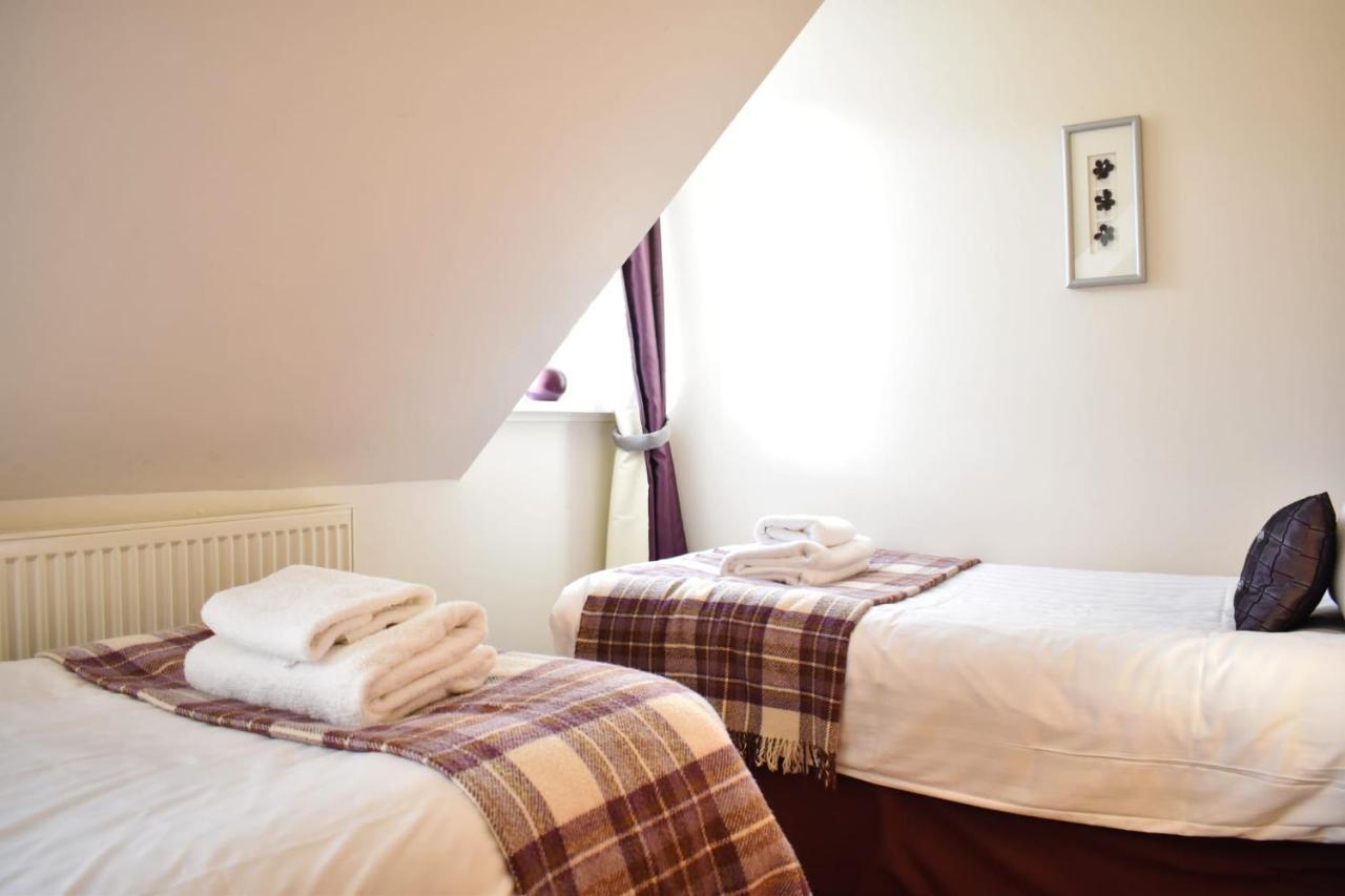 The Ross 2 Bedroom Apartment In Historic Abbey Fort Augustus Eksteriør billede