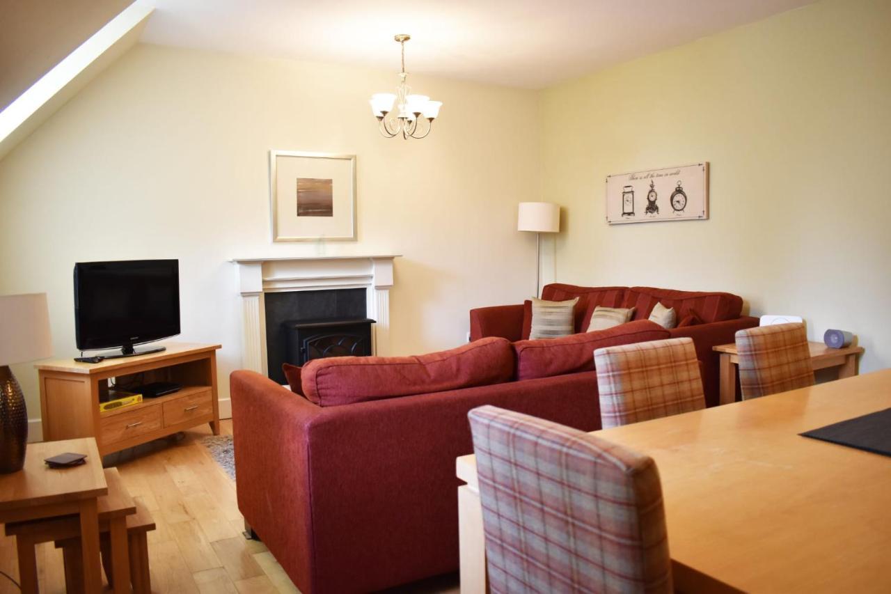 The Ross 2 Bedroom Apartment In Historic Abbey Fort Augustus Eksteriør billede