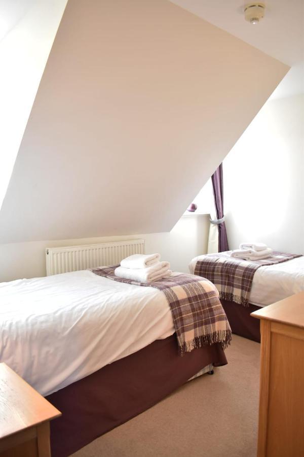 The Ross 2 Bedroom Apartment In Historic Abbey Fort Augustus Eksteriør billede